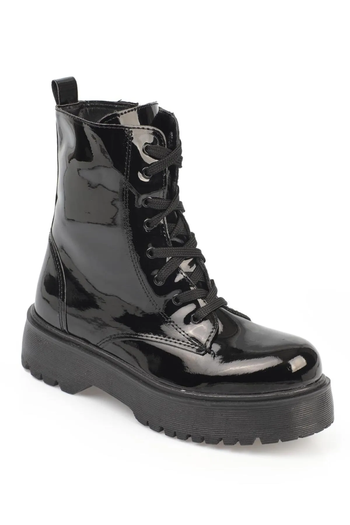 Capone Outfitters  Runde Zehenpartie, Schnürung vorne, seitlicher Reißverschluss, knöchellange Trak-Sohlen-Damenstiefel