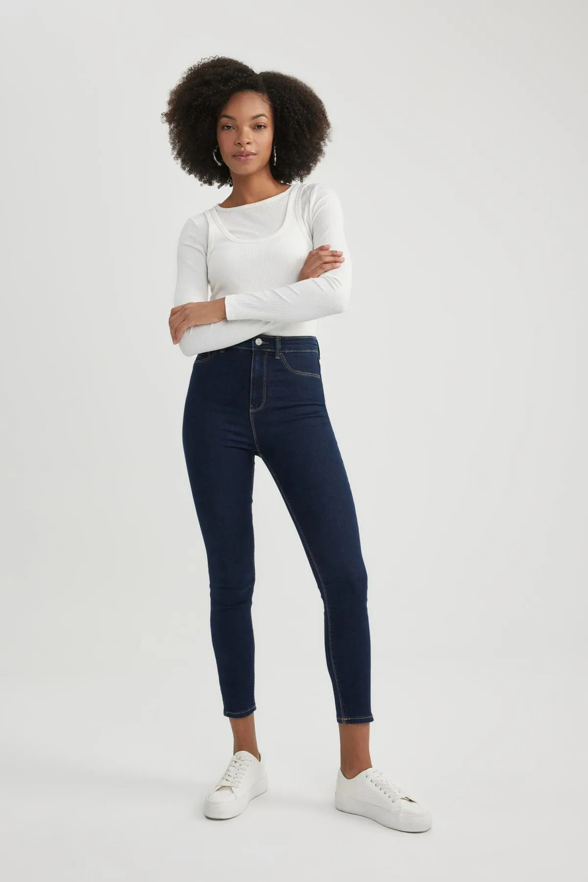 DeFacto  Jegging Jeanshose mit hoher Taille und Knöchellänge und schmalem Bein B7498ax24sp