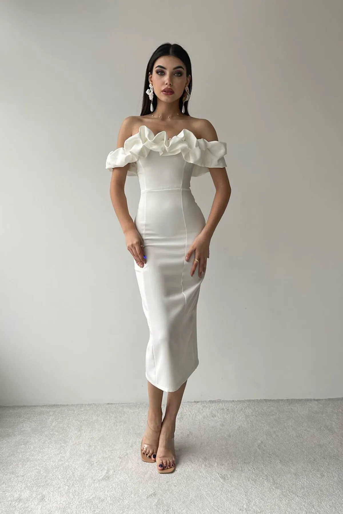 SONREİR  NIEDRIGE SCHULTERKLEID IN MIDI-LÄNGE