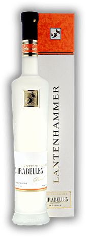 Lantenhammer Mirabellenbrand unfiltriert naturtrüb Lantenhammer Mirabellenbrand unfiltriert naturtrüb Dieser exzellente Mirabellen-Edelbrand begeistert durch Aromafülle. 0,5	 Liter - Vol 42%