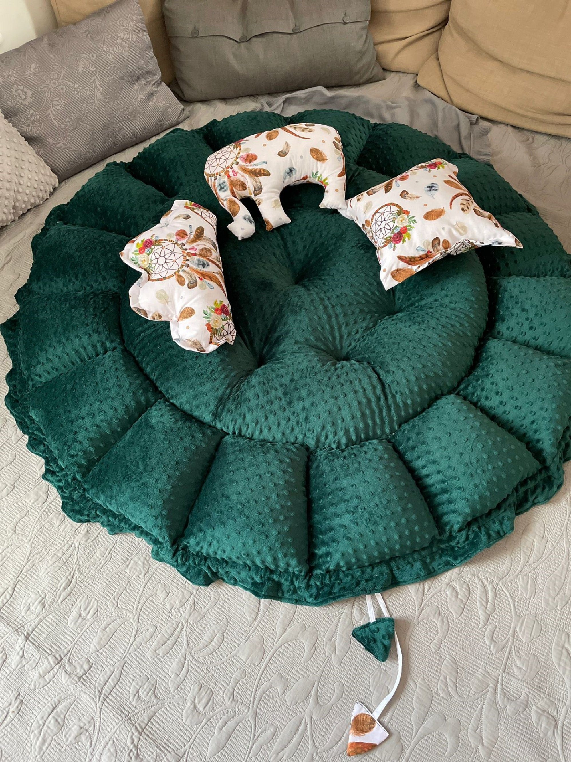 Loolay Bettnestchen XXXL ENGELSNEST Babykokon + 3x Kissen MINKY/ Baumwolle Babynestchen, (als Nestchen Ø90cm; als Krabbeldecke Ø155cm, BABYNEST Spielmatte Reisebett Kissen Spielunterlage), LOOLAY® - 100% Europäische Stoffe und Kleinserien-Nähen!