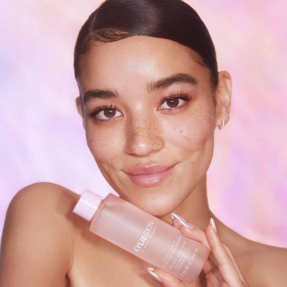kylie by kylie jenner Kylis Skin Clarifying Toner Lotion tonique exfoliante clarifiante