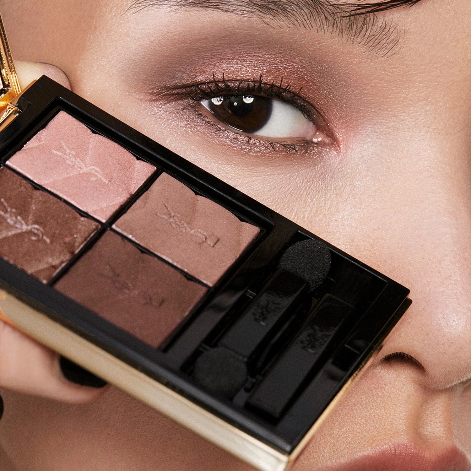 Paleta de sombras de ojos Occhi Couture Mini Clutch - Paleta de sombras de ojos, sombra de ojos compacta