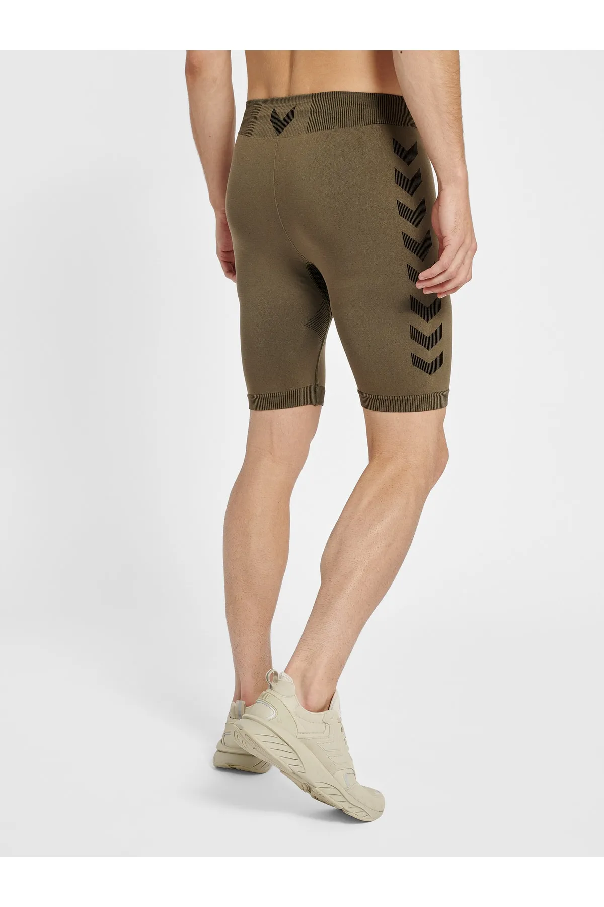 hummel  hmlFIRST SEAMLESS TRAINING SHORT TIGHTS