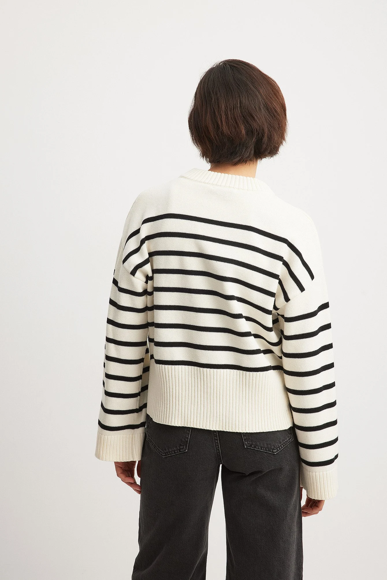 Gestreifter Oversize-Strickpullover