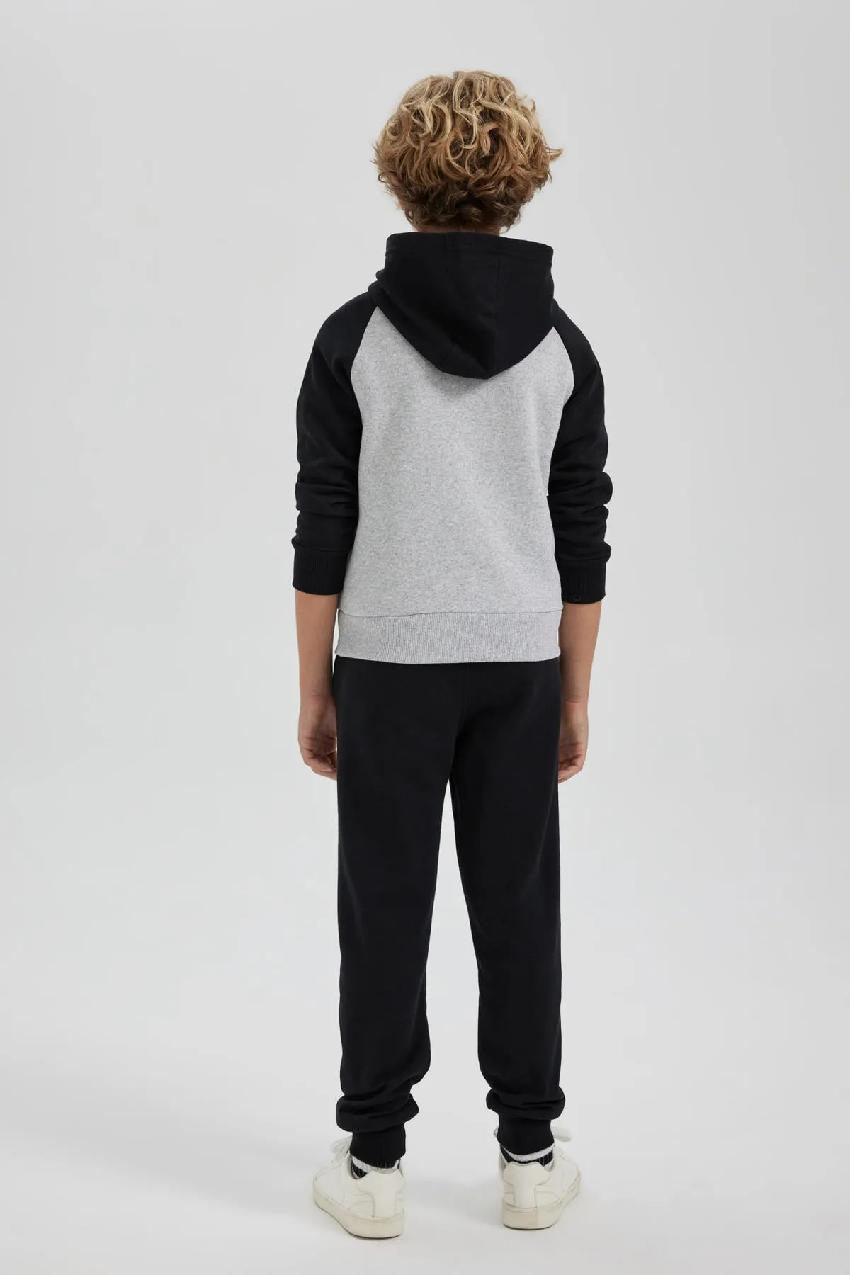 DeFacto  Bedrucktes Kapuzen-Sweatshirt-Jogginghose-Set für Jungen, 2-teilig
