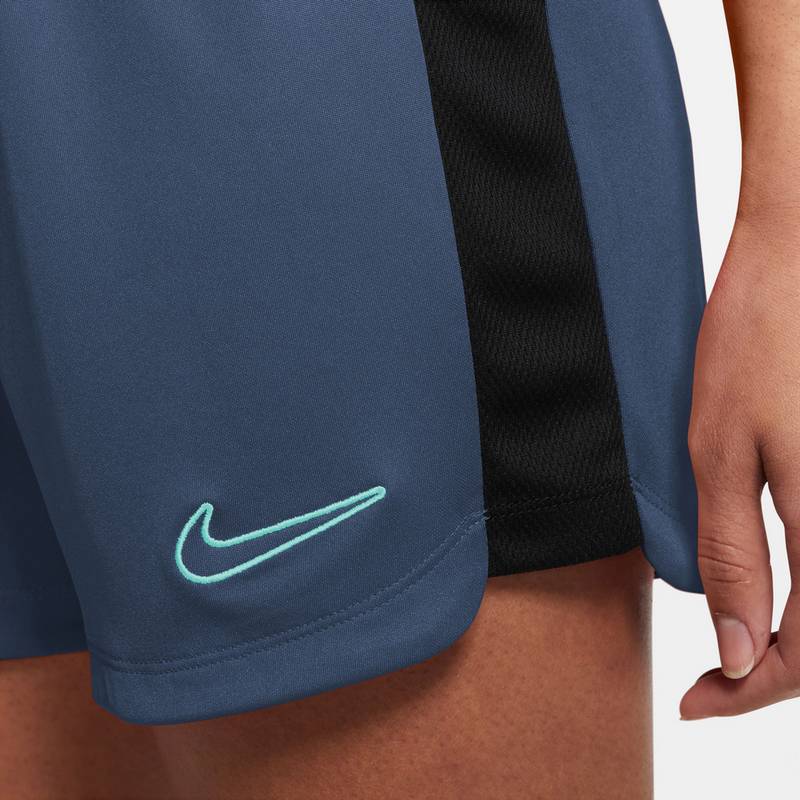 Nike Academy23 Fußballshorts Damen