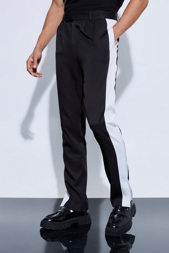 Sporthose mit geteiltem Saum und Streifen