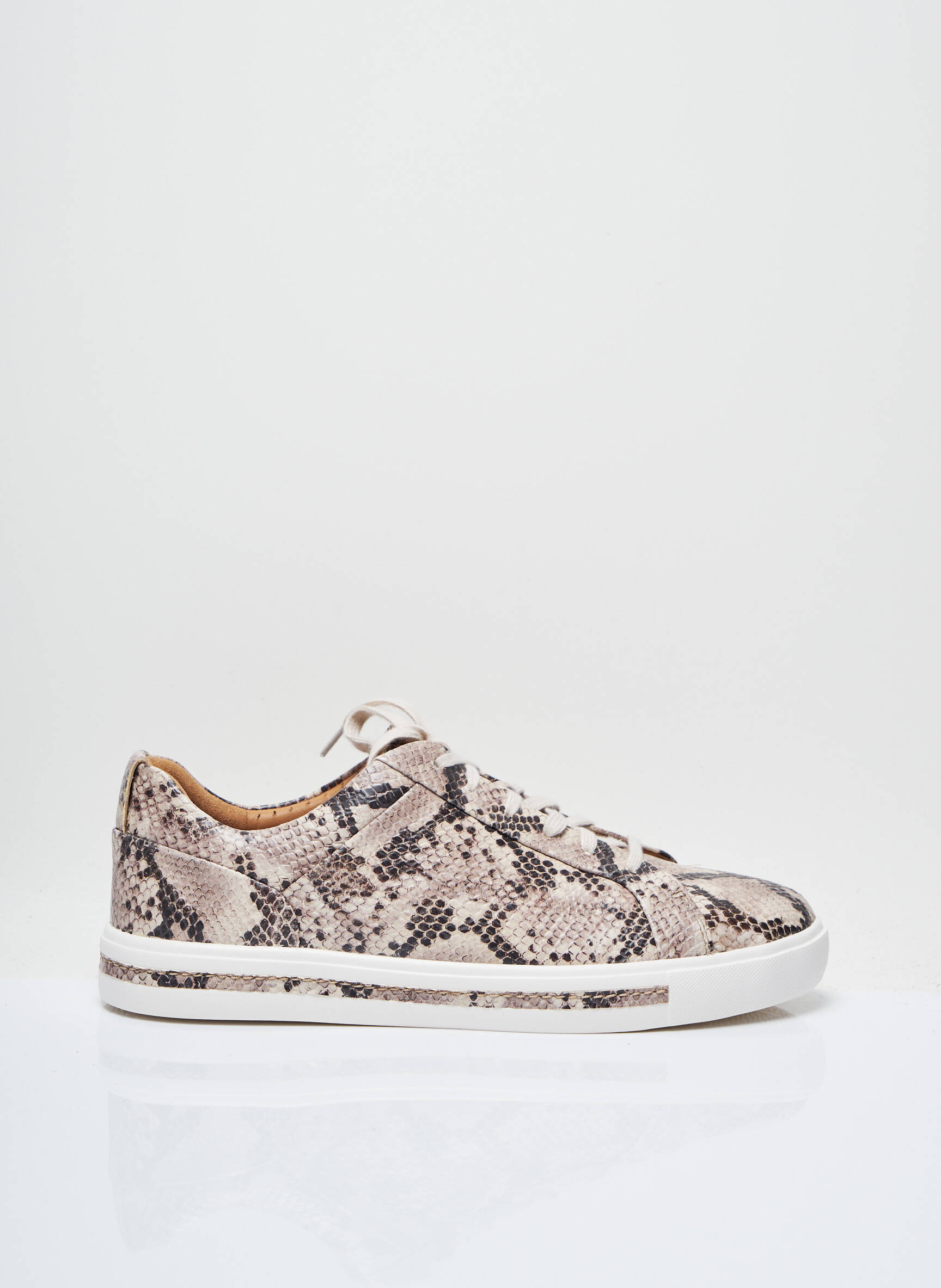 Unstructured By Clarks Baskets Femme couleur beige