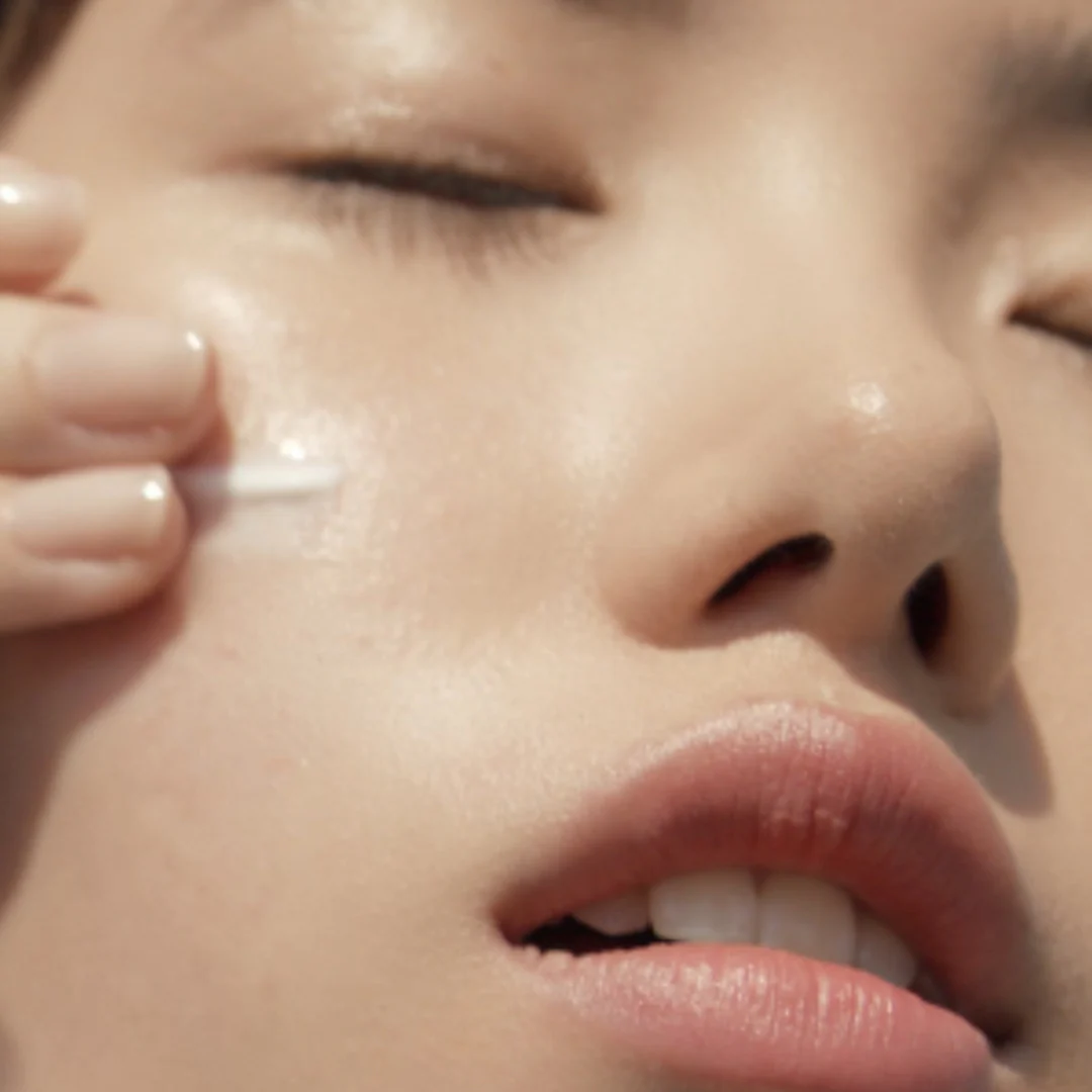 Moisture Collection Hidratantna meka krema - 24-satni tretman lica s globalnim učinkom, 24-satni posvjetljujući tretman lica, 24-satni hidratantni tretman lica, 24-satni tretman lica protiv bora
