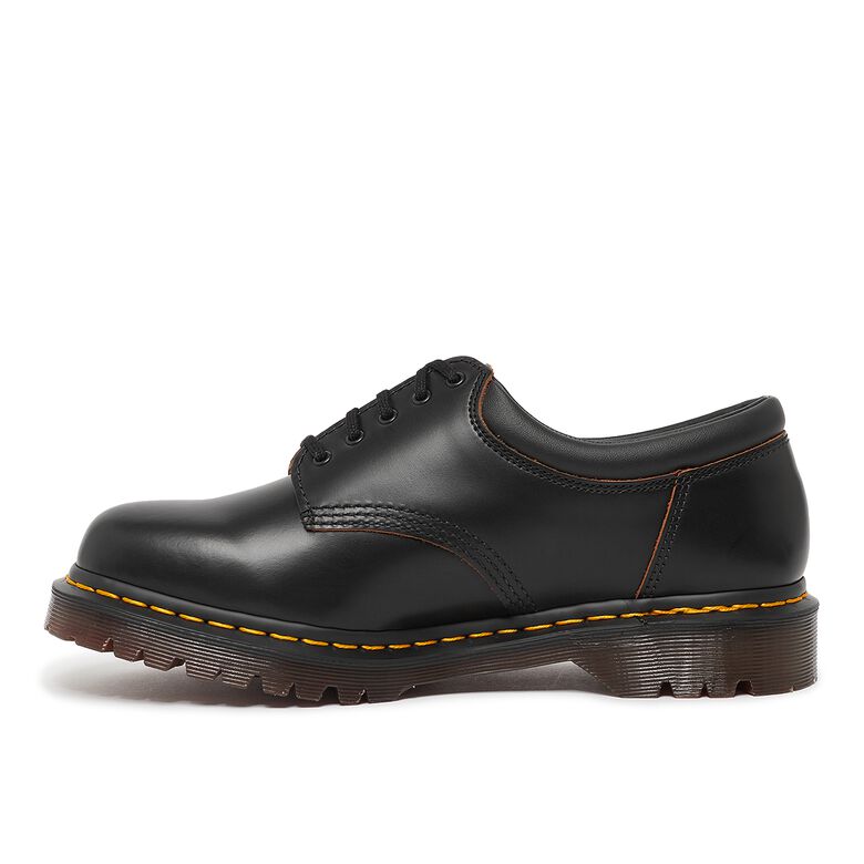 Dr. Martens 8053 5 Eye Shoe black vintage smooth