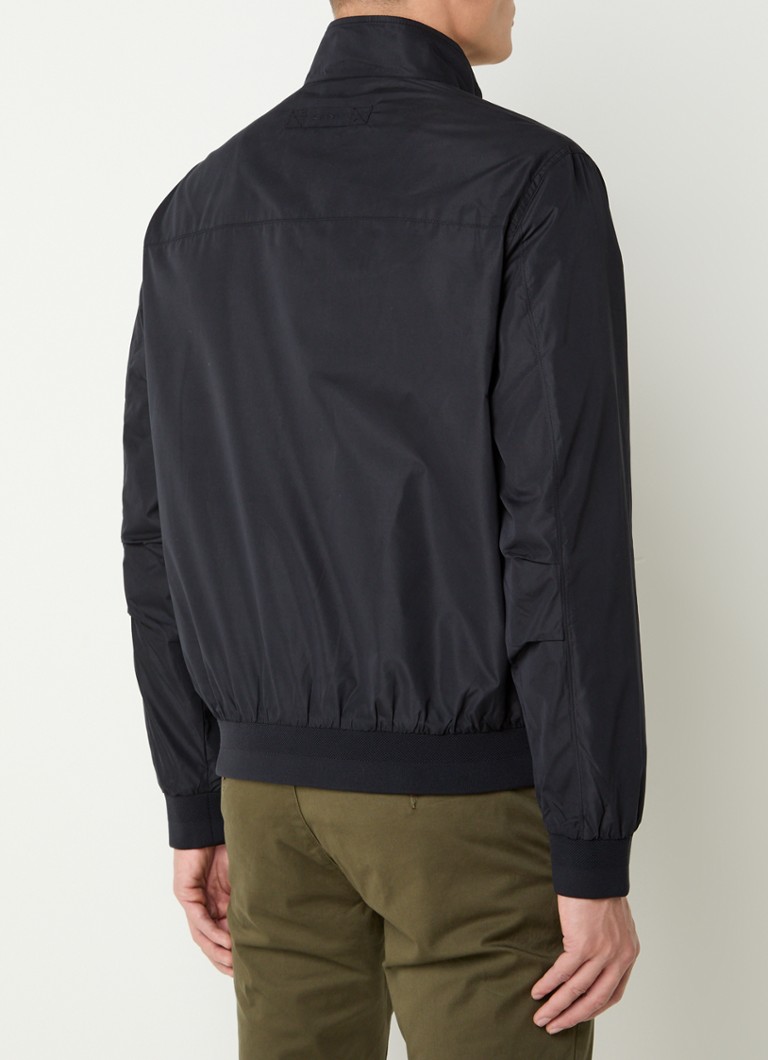 Vetrovka Gant Harrington z žepi in logotipom