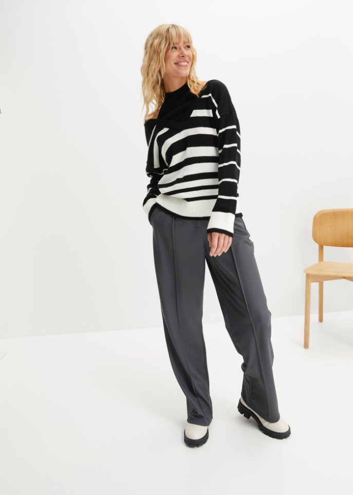 Pullover mit Cut-Outs