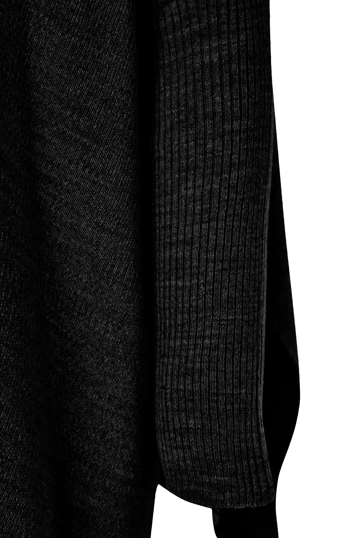 Trendyol Curve  Schwarzer, geschlitzter, detaillierter Strickpullover