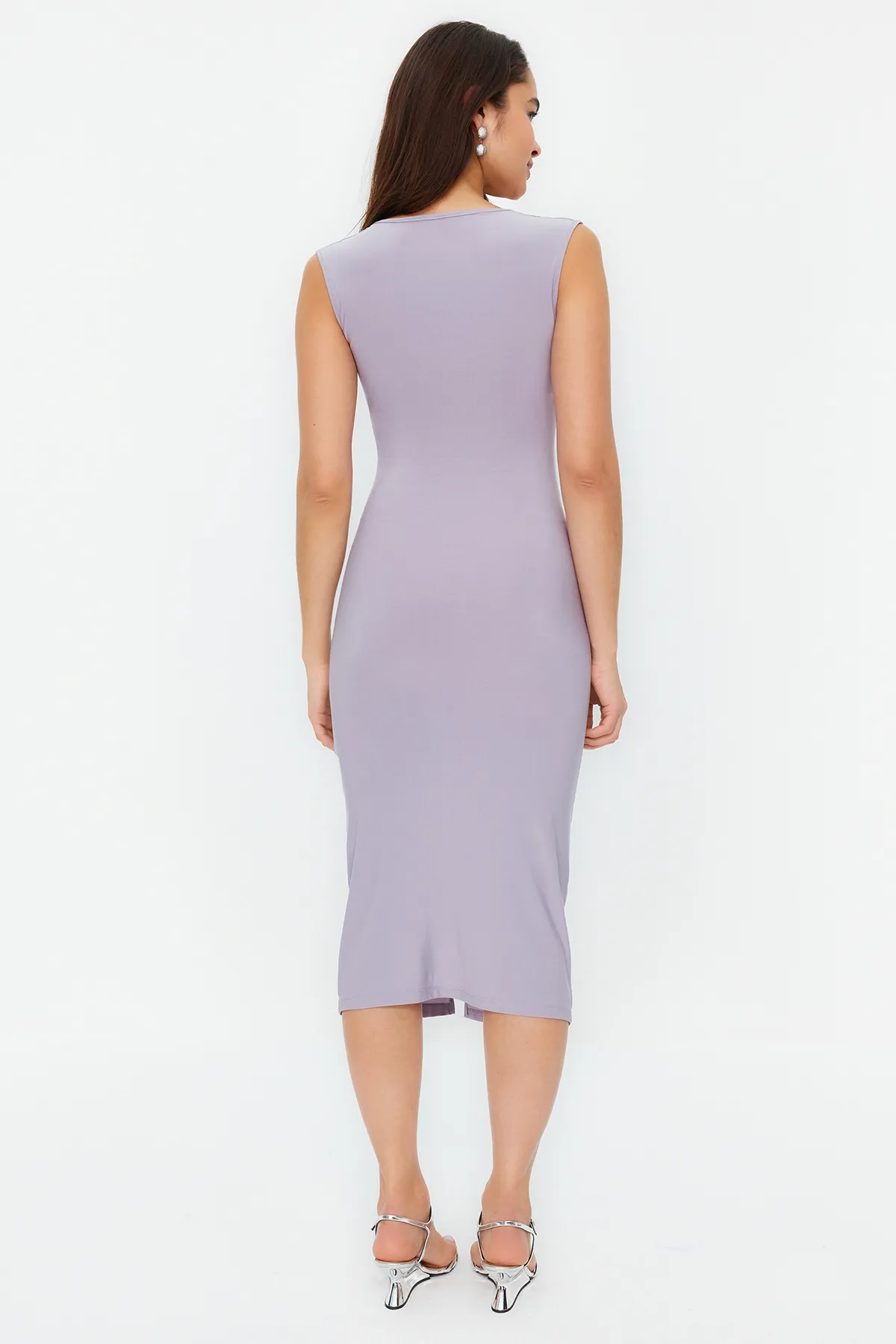 Trendyol Collection  Graues tailliertes/körperbetontes Midi-Bleistiftkleid aus flexiblem Strick mit Raffung TWOSS23EL00751