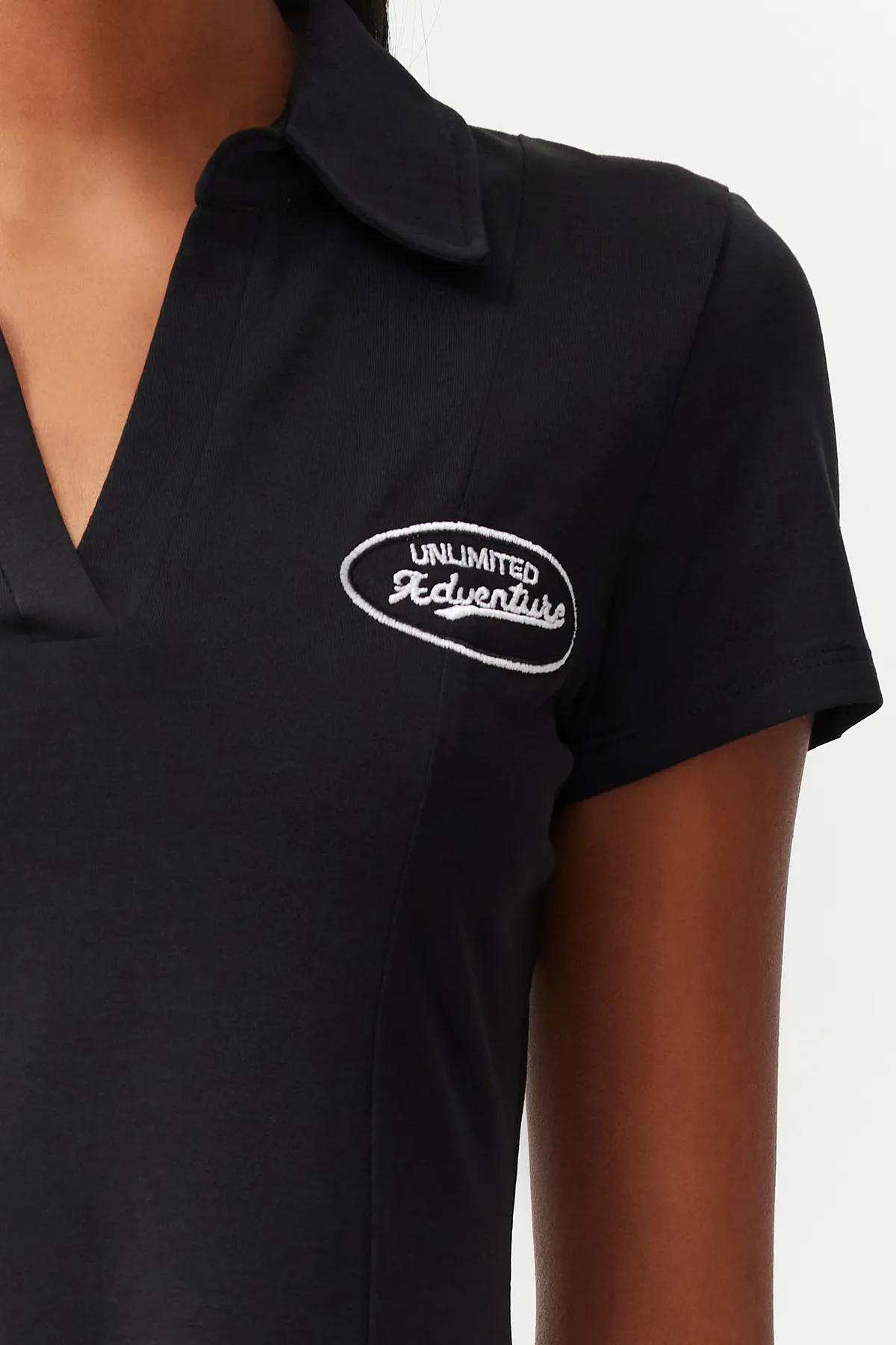Trendyol Collection  Schwarzes Skater/Gürtelöffnung Stickerei Baumwolle Flexible Strick Mini Kleid TWOSS24EL00819