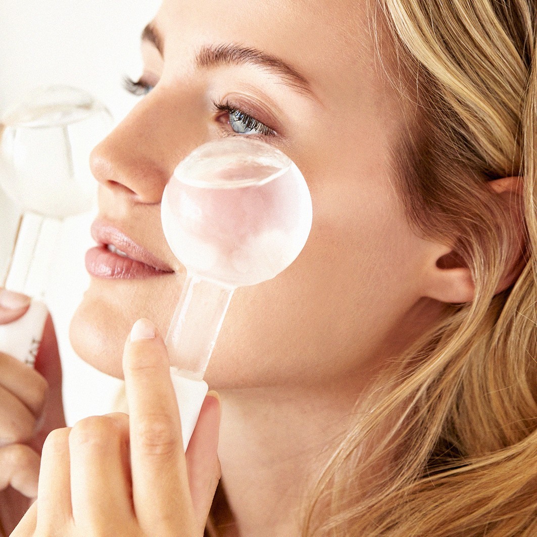 Facial Cryo Lift