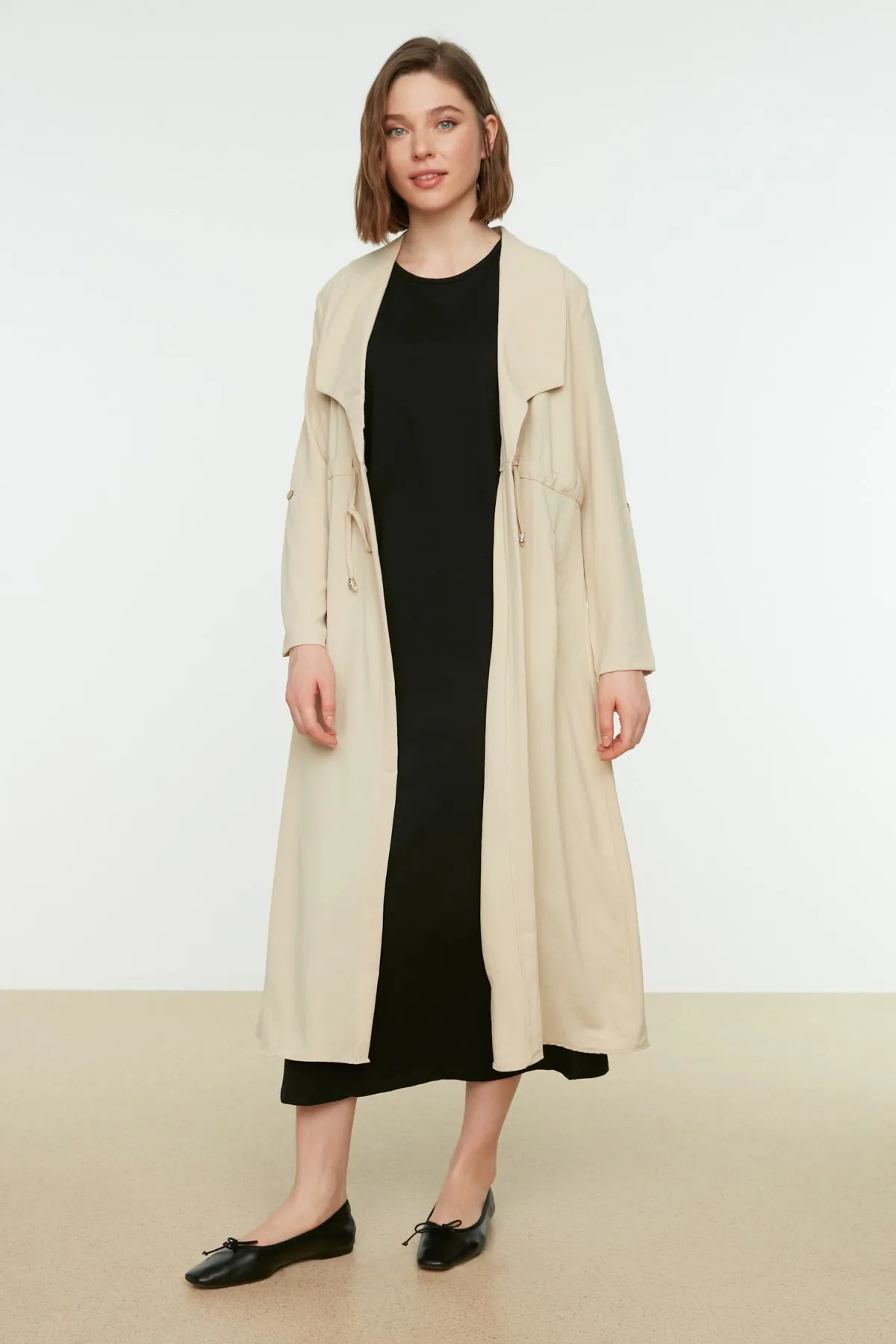 Trendyol Modest  Schwarzes ärmelloses Kleid mit Futter und Unterwäsche TCTSS21UK0034