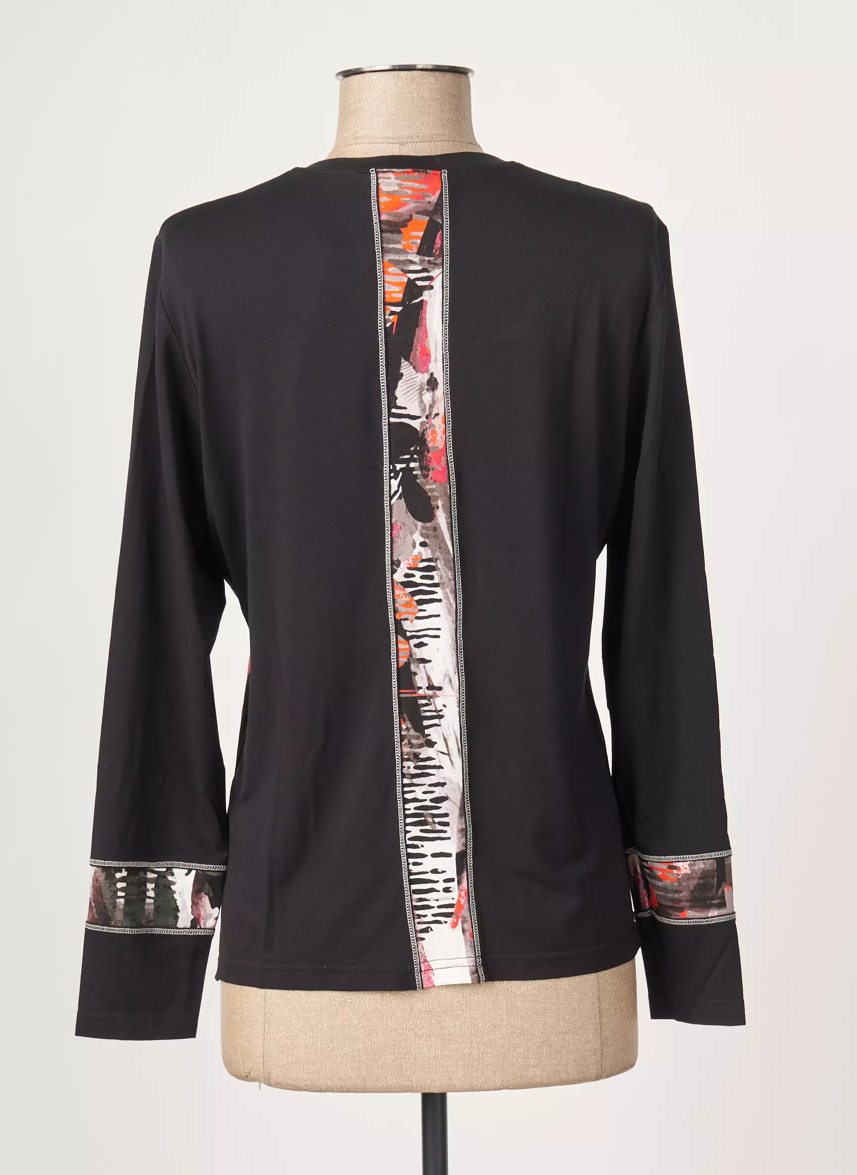 Guy Dubouis Tshirts Femme couleur noir