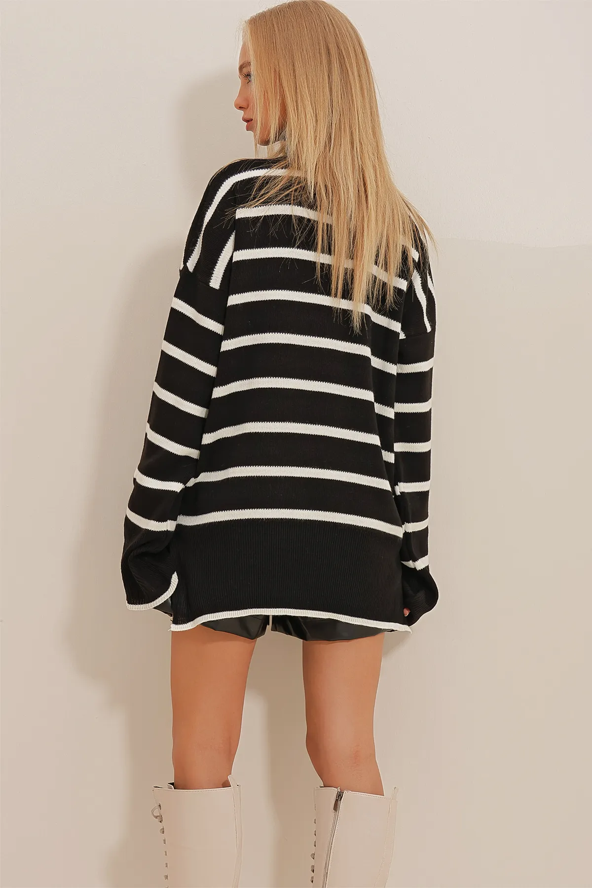 Trend Alaçatı Stili  Pullover - Schwarz - Oversized