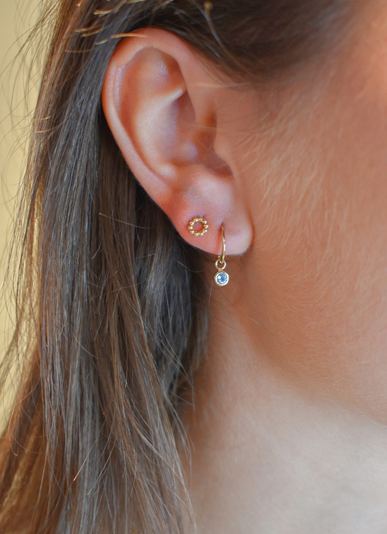 Cercei Jackie din aur galben de 14k, model Bubble Circle.