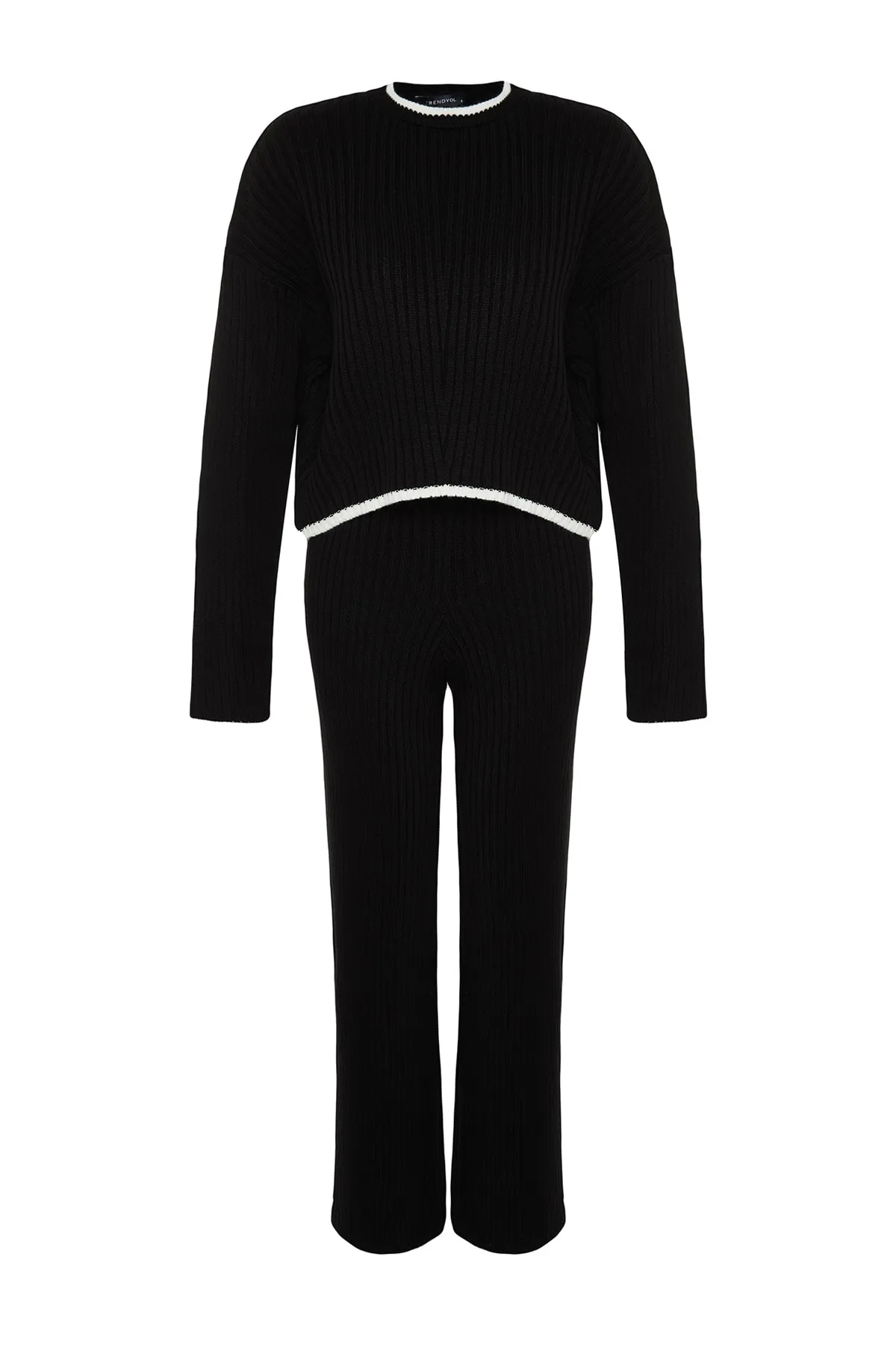 Trendyol Collection  Schwarzes Strickoberteil und -unterteil-Set mit Kordelzug und Farbblockdesign TWOAW24AU00021