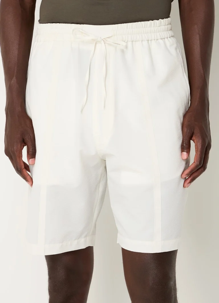 Pantaloni scurți Emporio Armani cu croi drept, buzunare laterale și material texturat