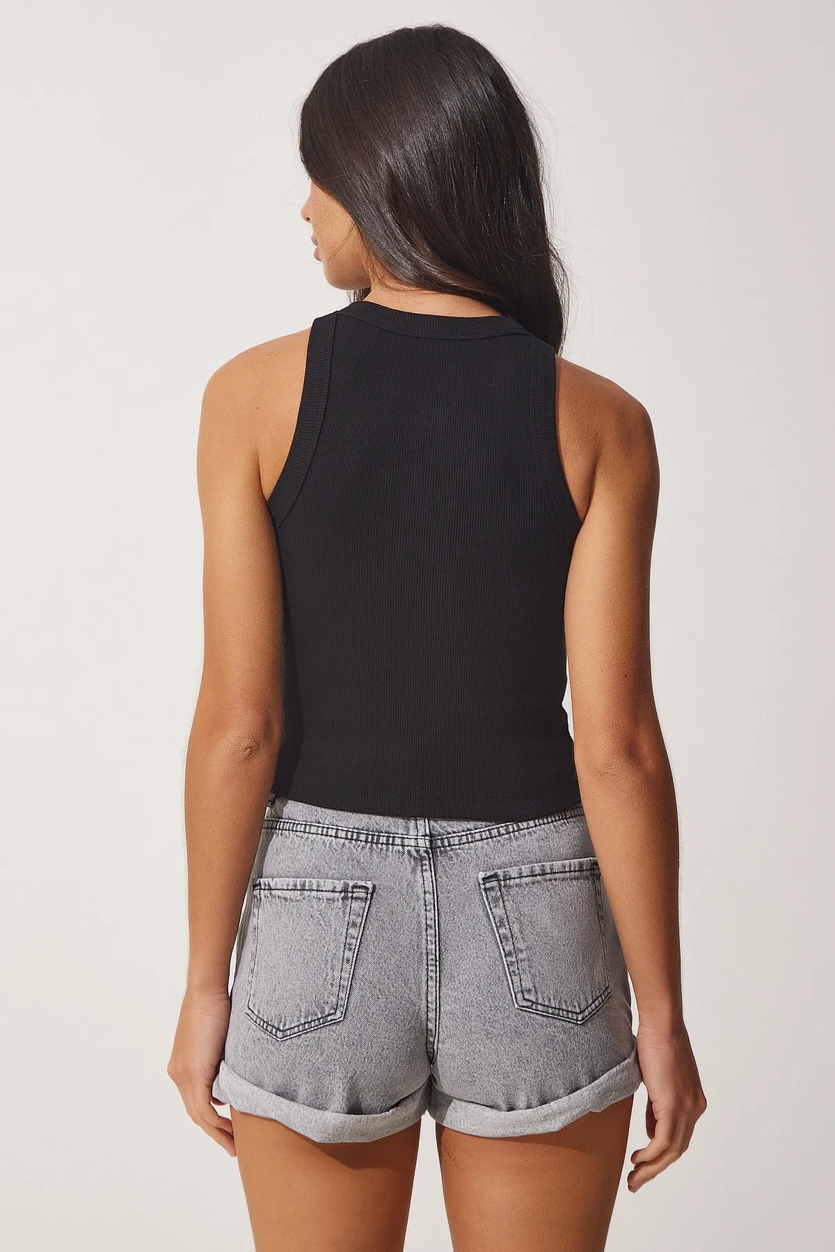 Happiness İstanbul  Damen-Bluse mit Neckholder, bestickt, schnurgebunden, kurz geschnitten, Schwarz, US00904