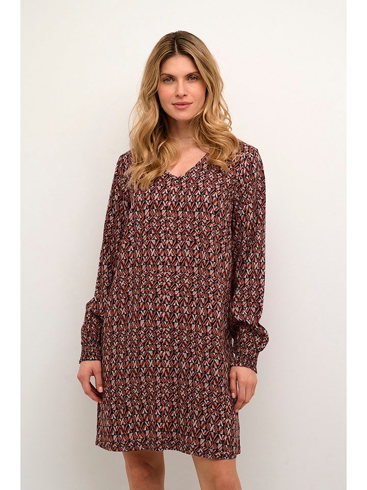 Cream Kleid 
