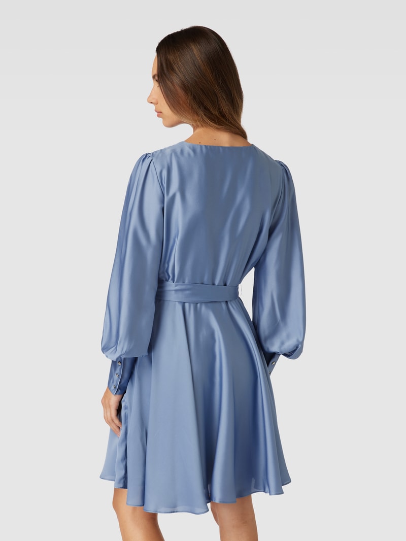 Cocktailkleid in Wickel-Optik in hellblau meliert