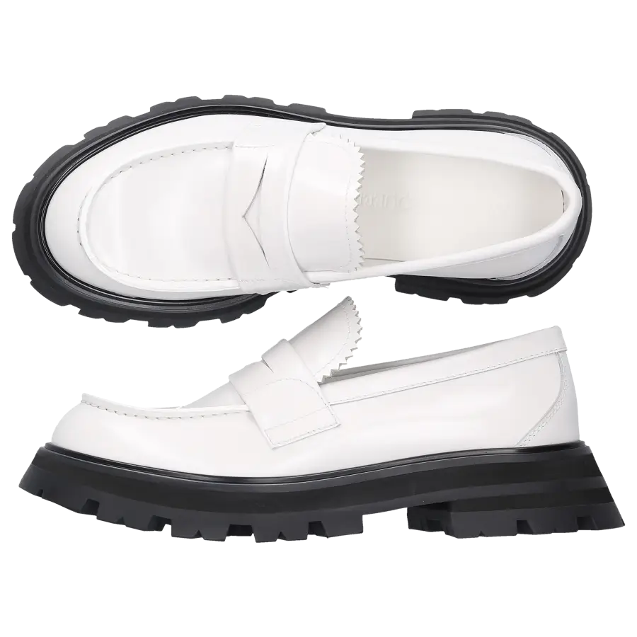 Alexander McQueen - Loafer WANDER Kalbsleder - weiß
