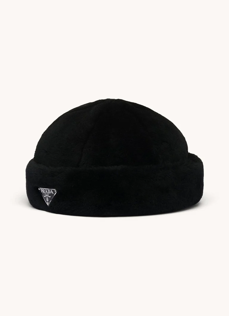 Cappello in montone Prada