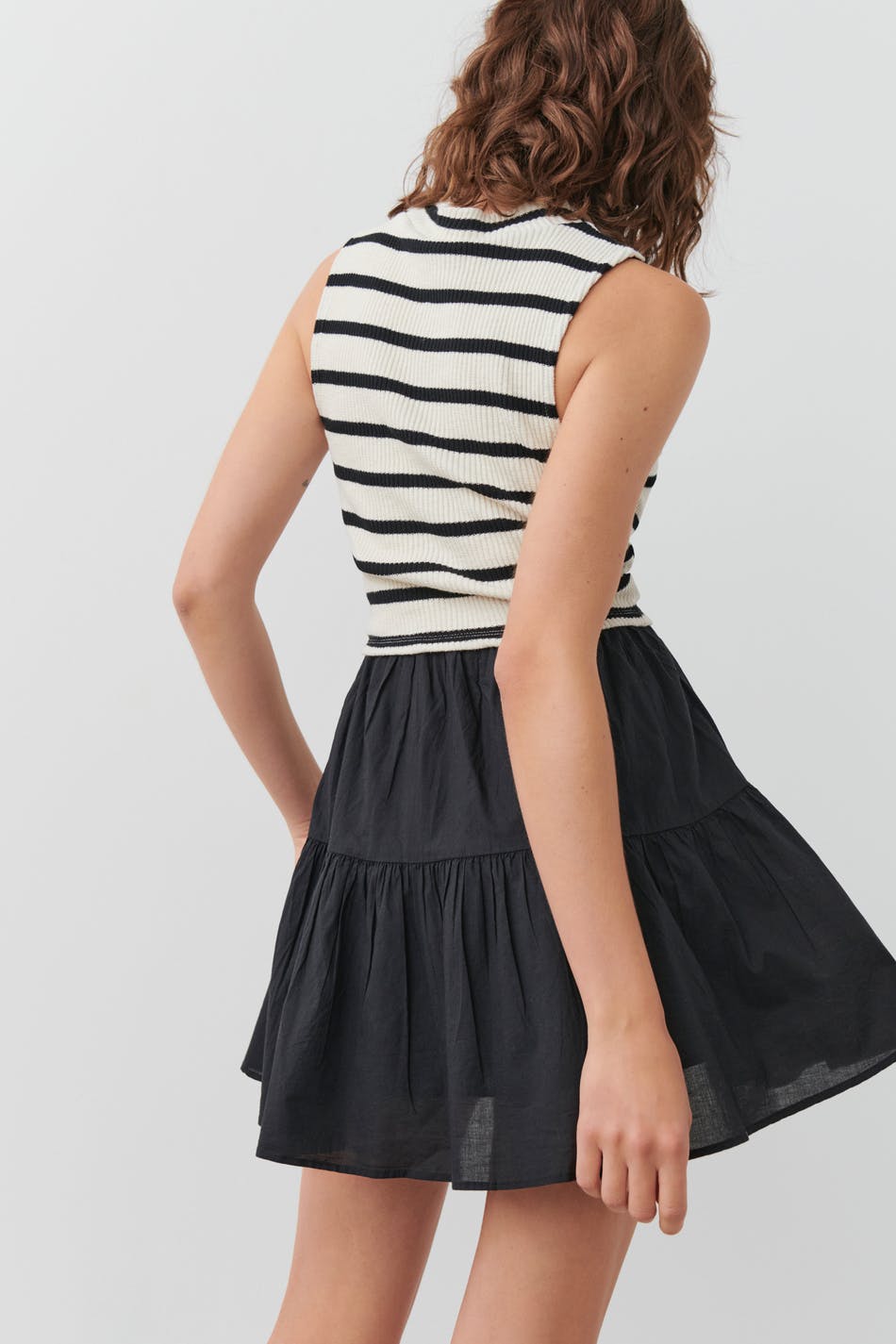 Frill mini skirt