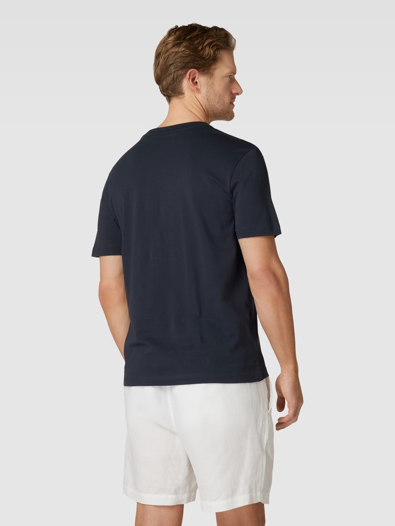 T-Shirt mit Label-Print Modell 'Tee' in marineblau