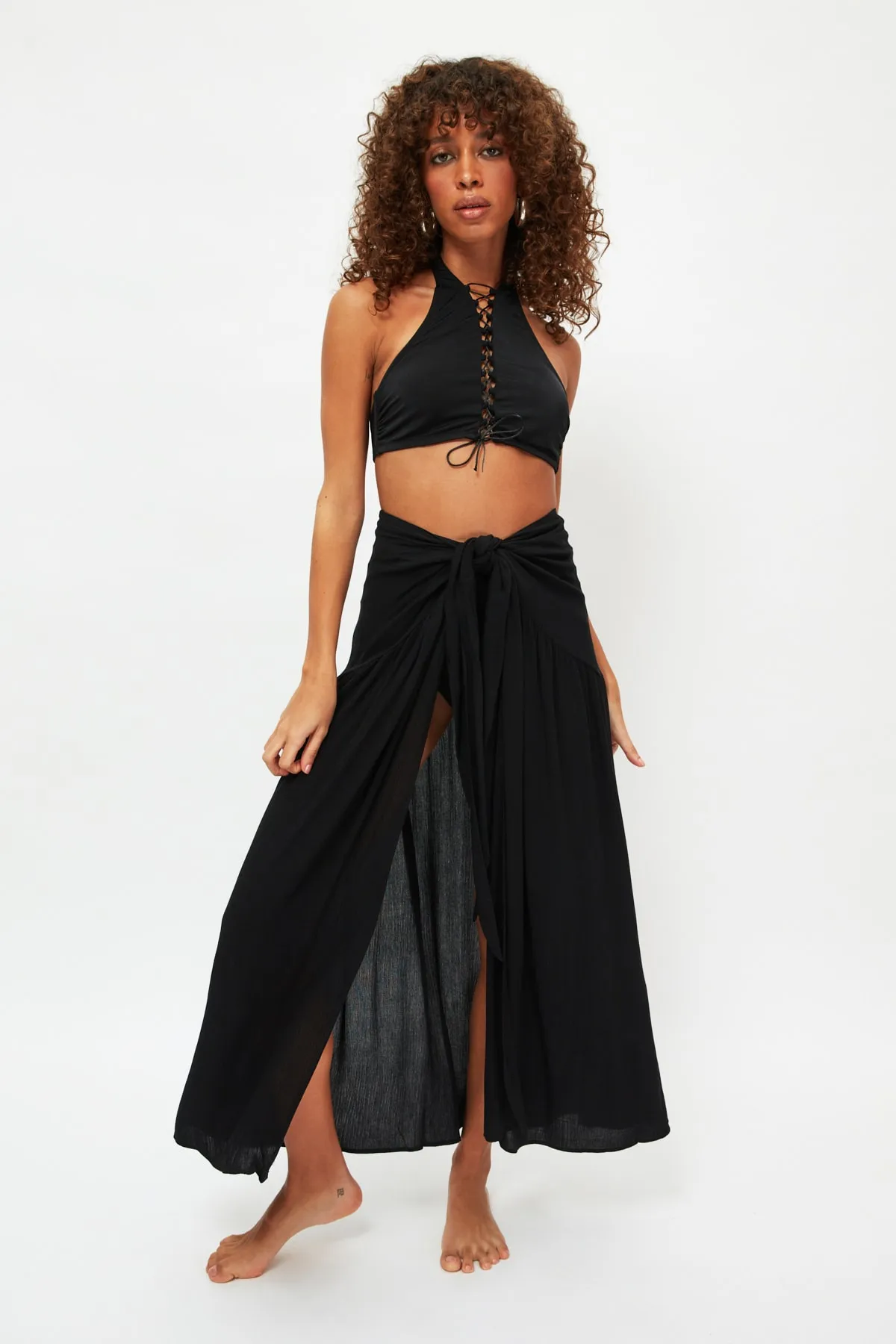 Trendyol Collection  Schwarzer Maxi-Rock zum Binden mit Webmuster TBESS20ET0152