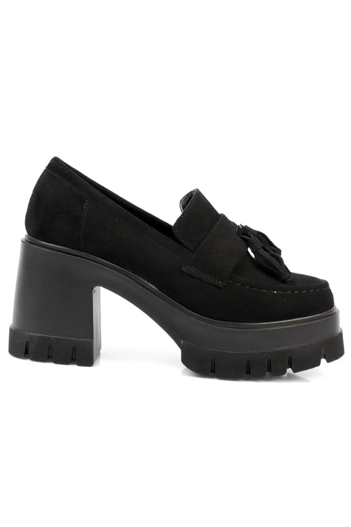 Capone Outfitters  Capone Damen-Loafer mit runder Zehenpartie, Quasten und mittelhohem Absatz