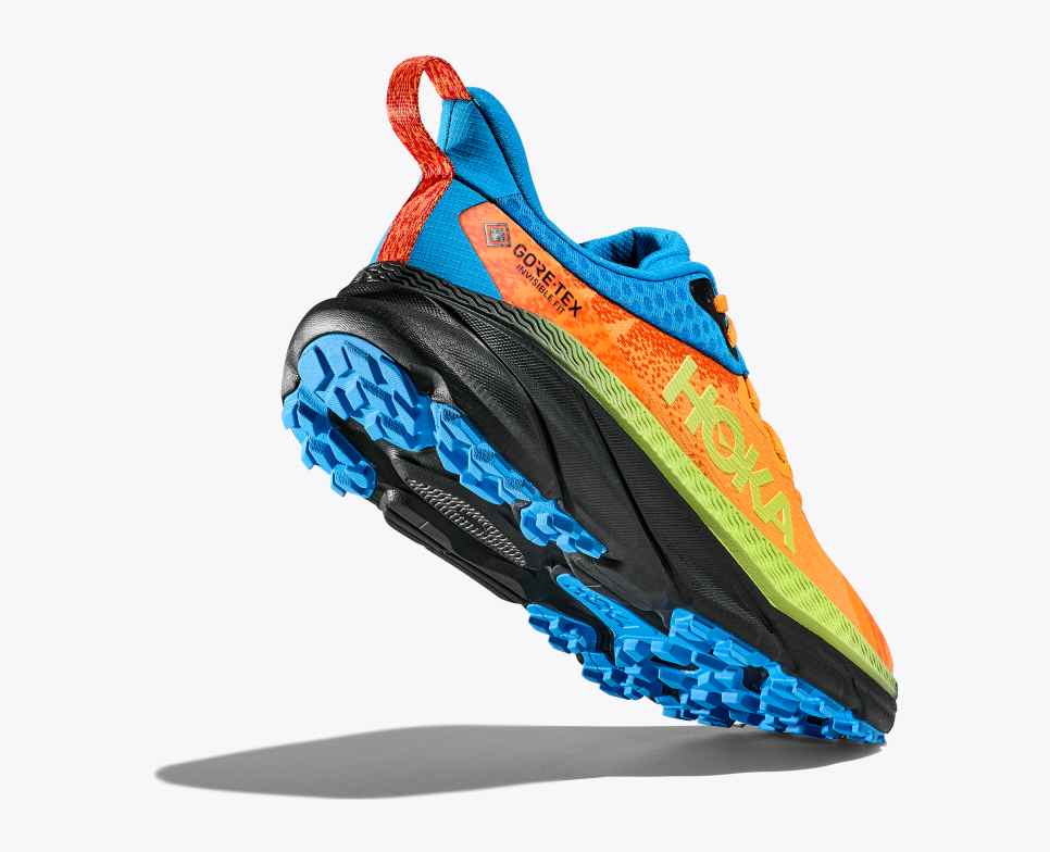 Challenger 7 GORE-TEX Black/Solar Flare