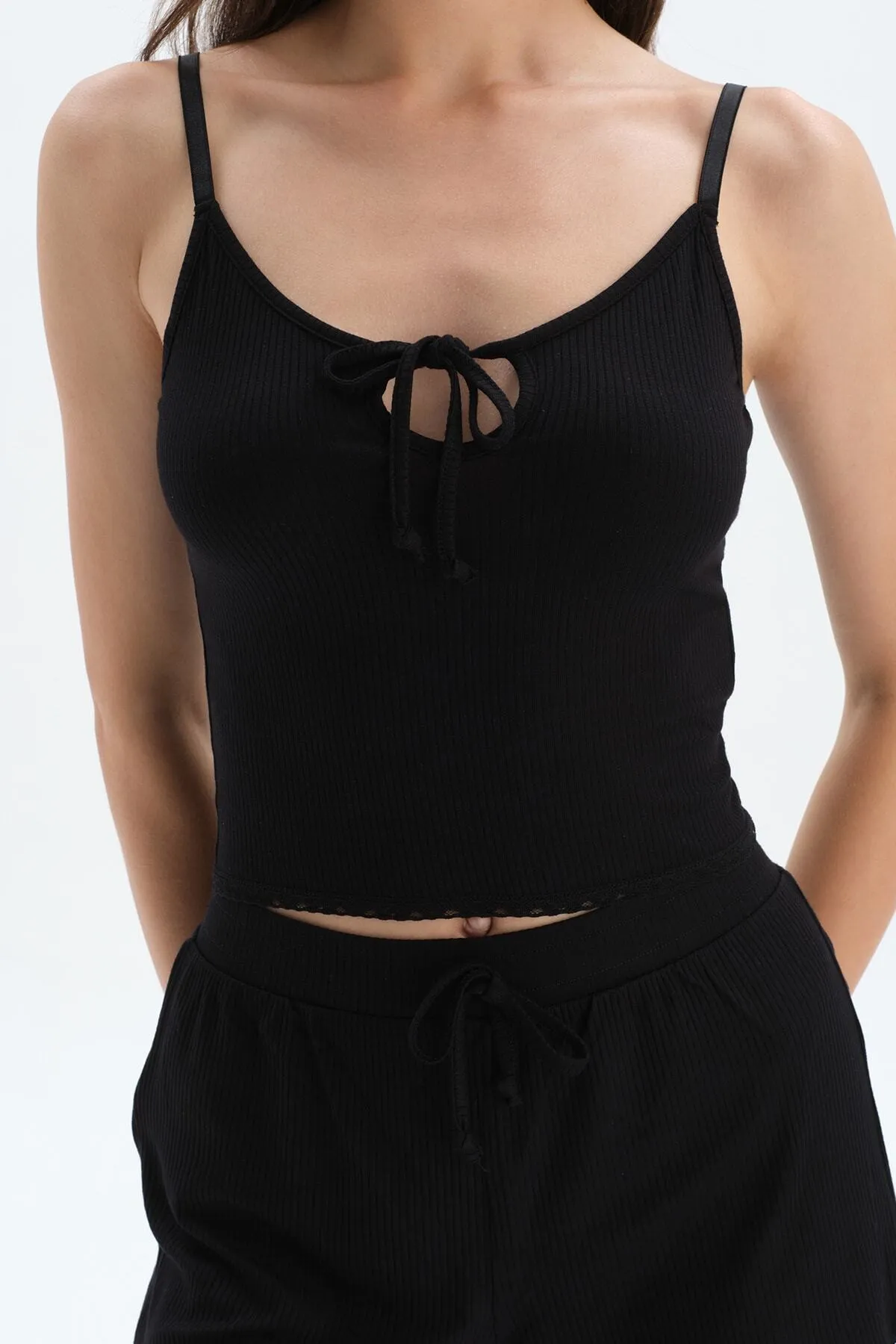 Dagi  Schwarzes Pyjama-Oberteil aus Viskose mit Trägern
