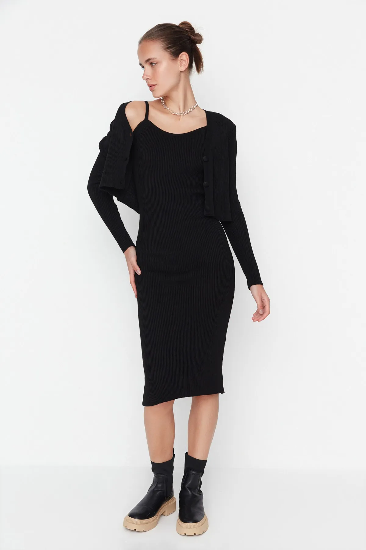 Trendyol Collection  Schwarz Schwarzer, taillierter Midi-Strick-Cardigan-Anzug TWOSS21EL0208 Kleid TWOSS21EL0208