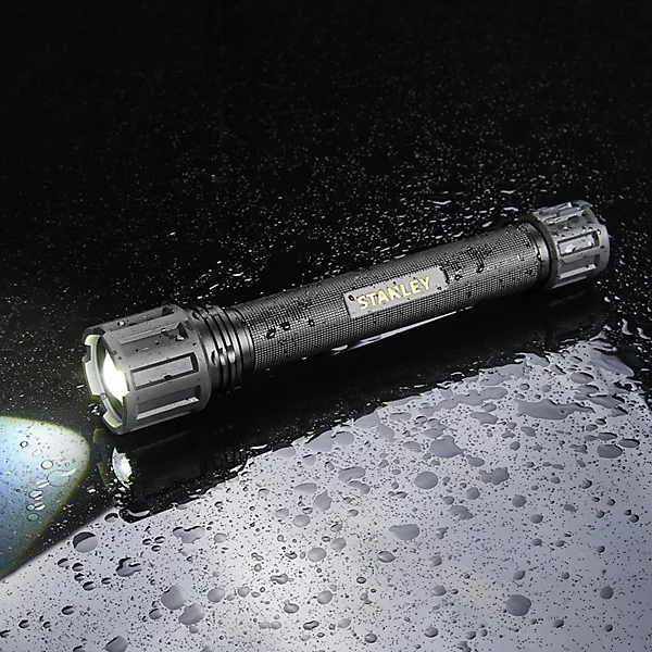 Stanley SXLS50103E LED baterijska lampa od 800 lumena