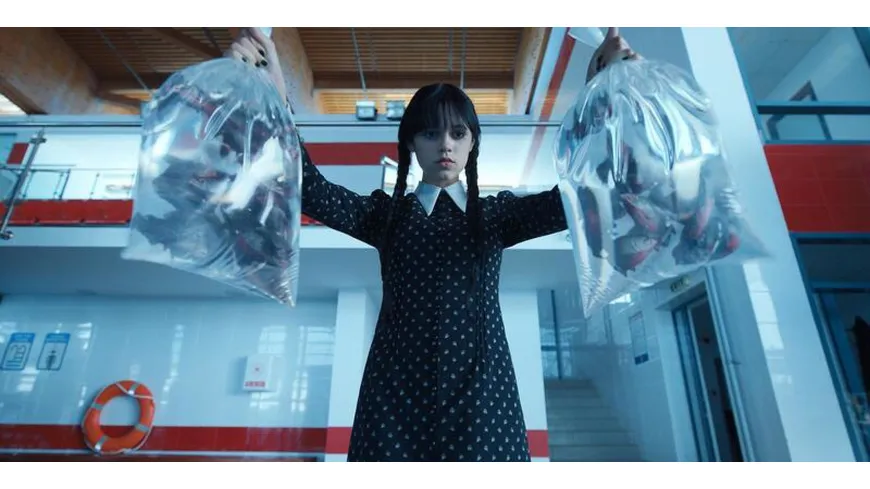 Wednesday: Staffel 1  [2 BRs]