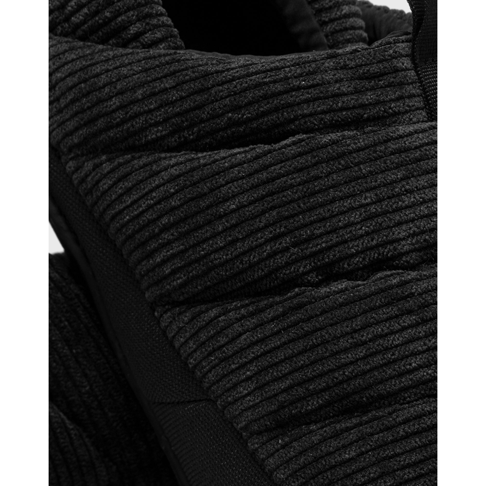 The North Face Nuptse Mule Corduroy NF0A7W4MKX71 / schwarz