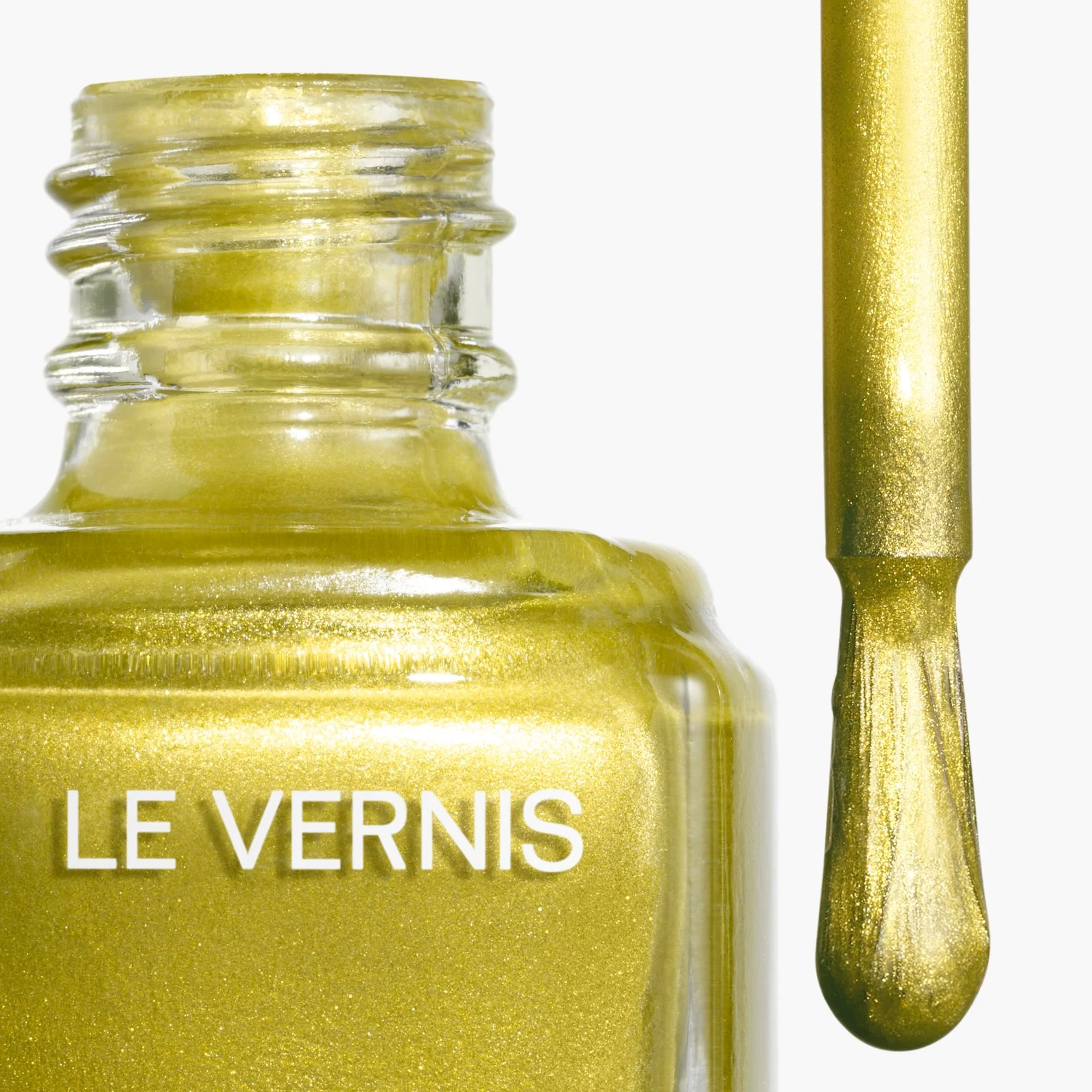 LE VERNIS - COLOR Y BRILLO DURADEROS