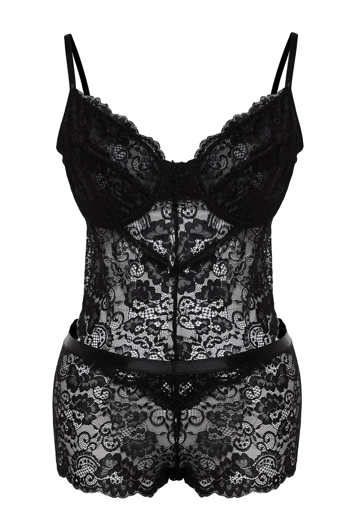 Trendyol Curve  Schwarzer Träger-Body aus Spitze in Übergröße TBBAW24CS00000