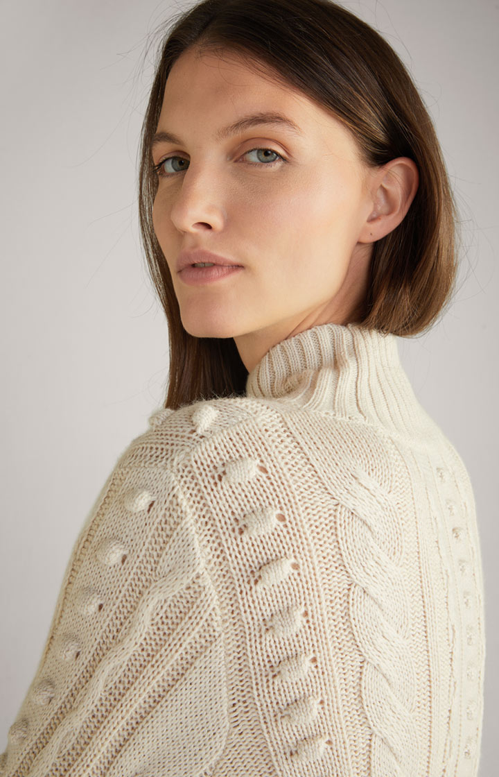 Strickkleid in Offwhite