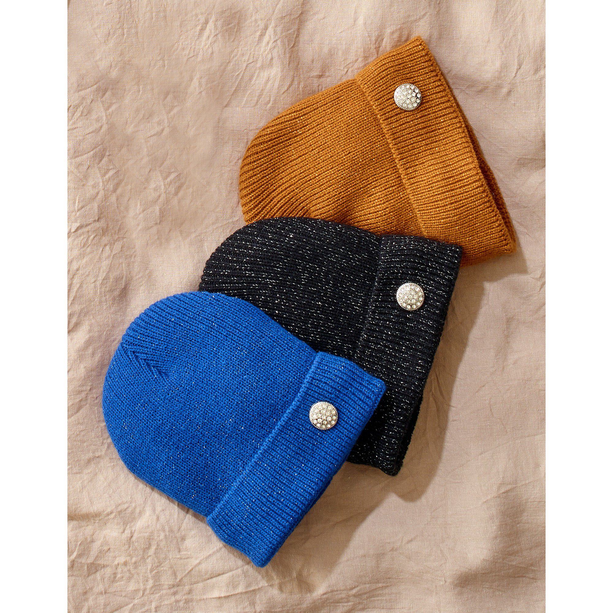 Bonnet bouton bijou