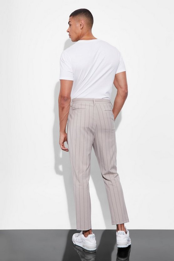 Gestreifte schmale Hose mit hohem Bund