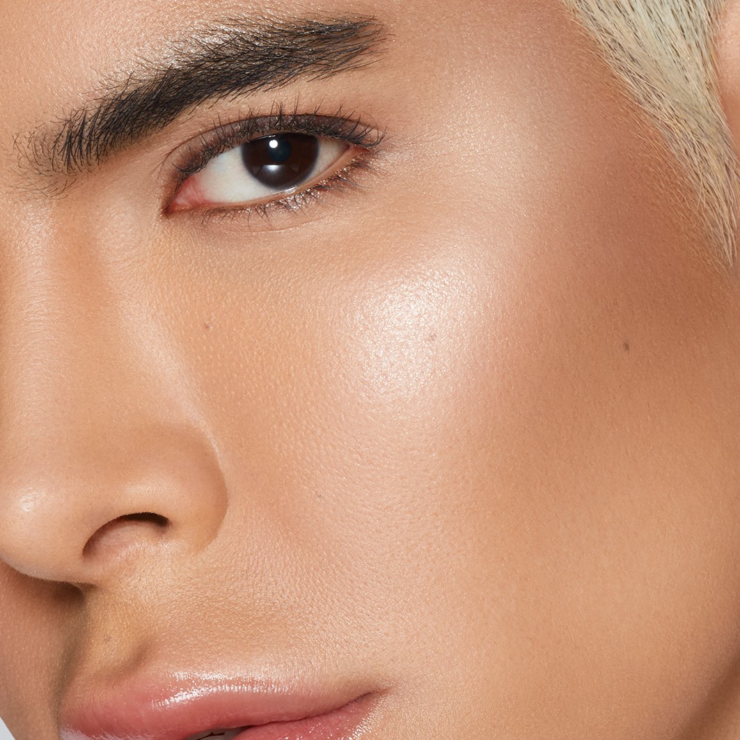 Glow Show Radiant Pressed