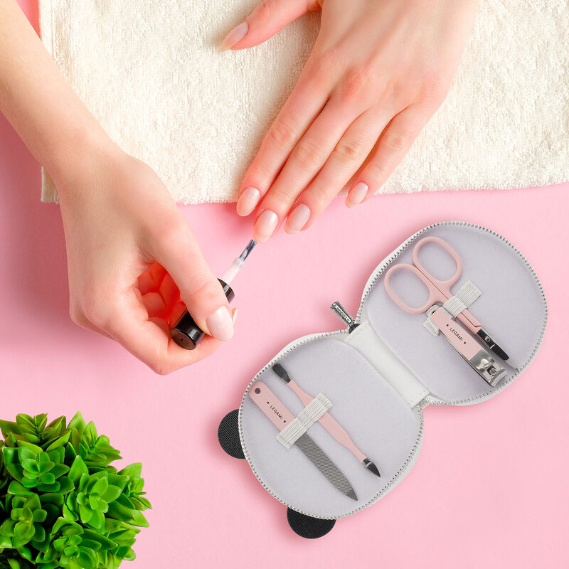 Kit de Manicure - Mas primeiro, as unhas!