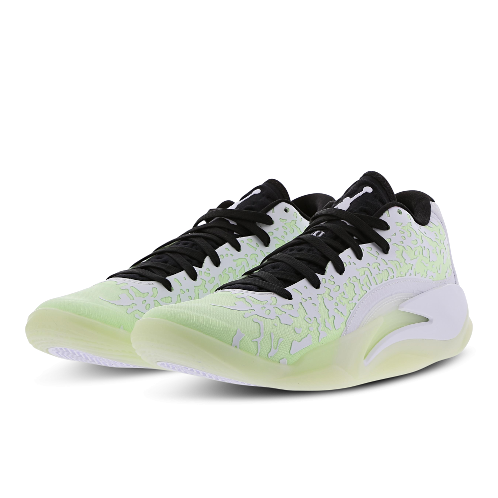 NIKE JORDAN Zion 3 DR0675-110 / weiss